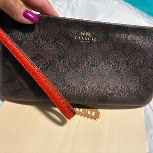 COACH  WRISTLET Signature C
